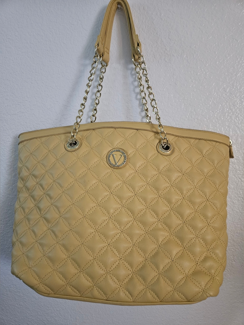 Euc Vera New York Madiera Quilted Bag